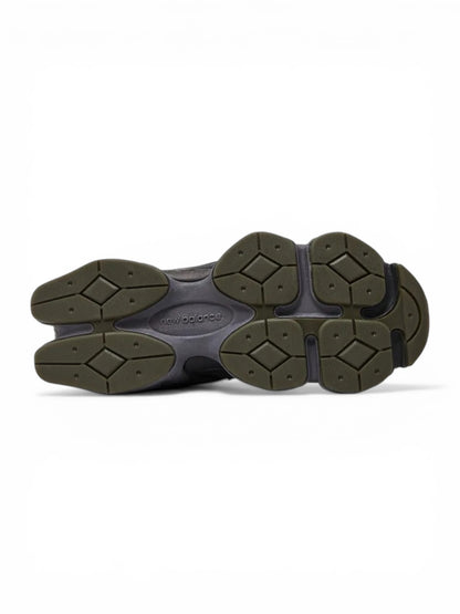 NB 9060 - Blacktop Dark moss