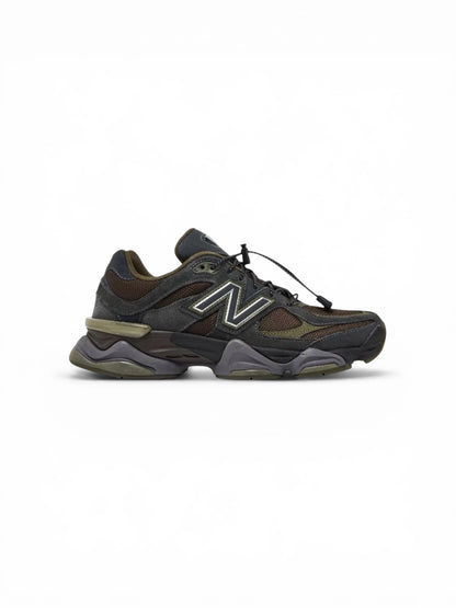 NB 9060 - Blacktop Dark moss