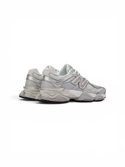 9060 Sneakers in Raincloud / Truffle Salt in mesh