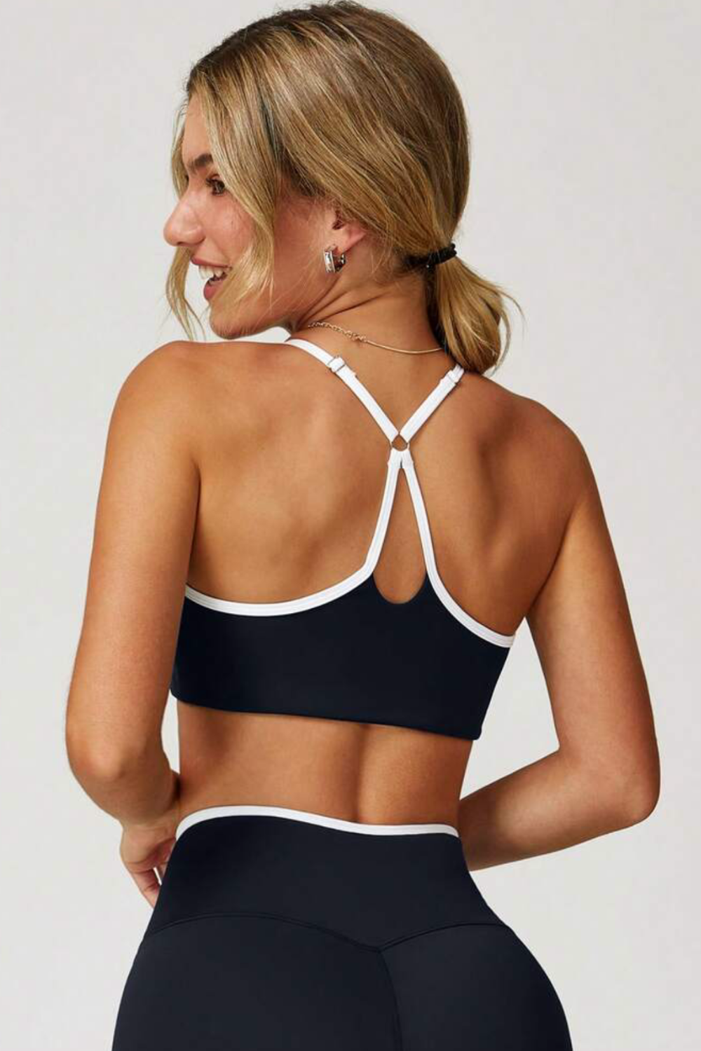 Contrast Trim Cross Back Sports Bra